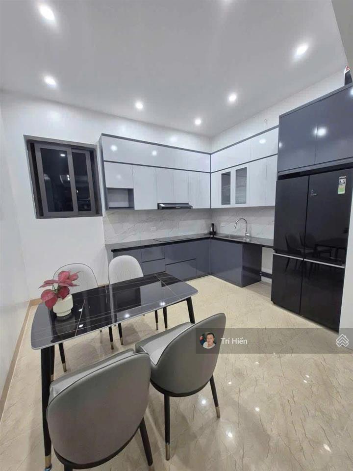 Cho thuê nhà phố khâm thiên 52m2 x 4 tầng, mt 4m, nhà mới, thông sàn, nguyên căn. giá 16,5tr