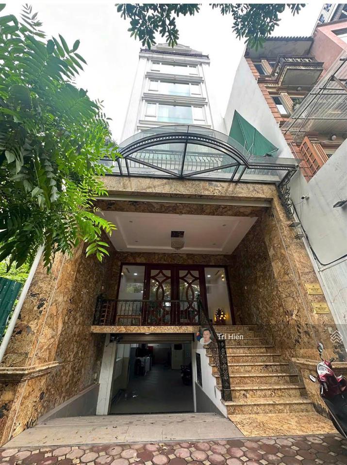 Cho thuê nhà mp trung kính 135m2 x 9 tầng, mt 6,5m, có hầm, điều hòa, nguyên căn. giá 195tr