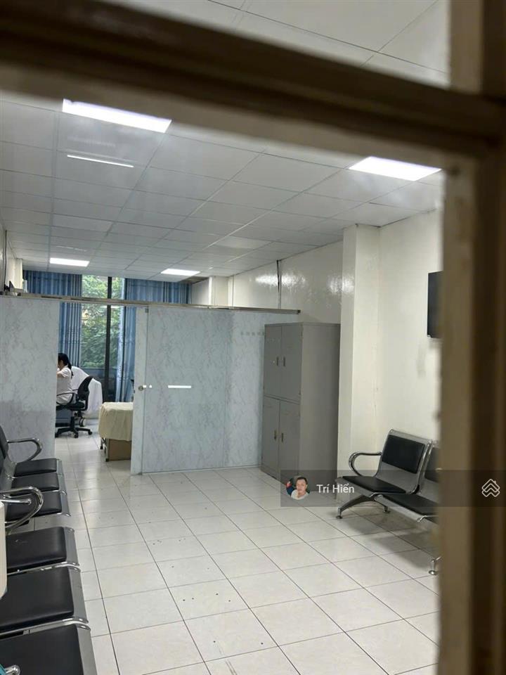 Cho thuê nhà mp phùng hưng 110m2 x 5 tầng, mt 4m, nguyên căn, đoạn đẹp. giá 90tr/tháng