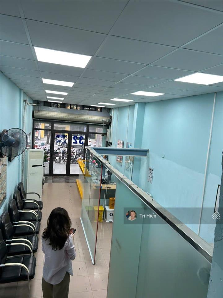 Cho thuê nhà mp phùng hưng 110m2 x 5 tầng, mt 4m, nguyên căn, đoạn đẹp. giá 90tr/tháng