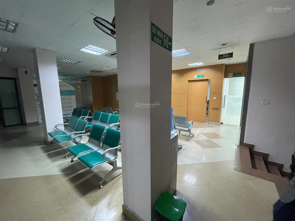 Cho thuê nhà mp trần phú 330m2 x 5 tầng, mt 15m, có hầm, thang máy, pccc.  0974 557 ***