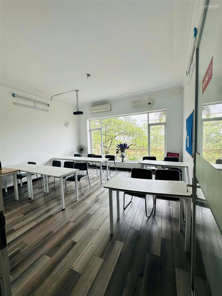 Cho thuê nhà mp lạc trung 90m2 x 6 tầng, mt 6m, thông sàn, nguyên căn, đoạn đẹp.  0974 557 ***
