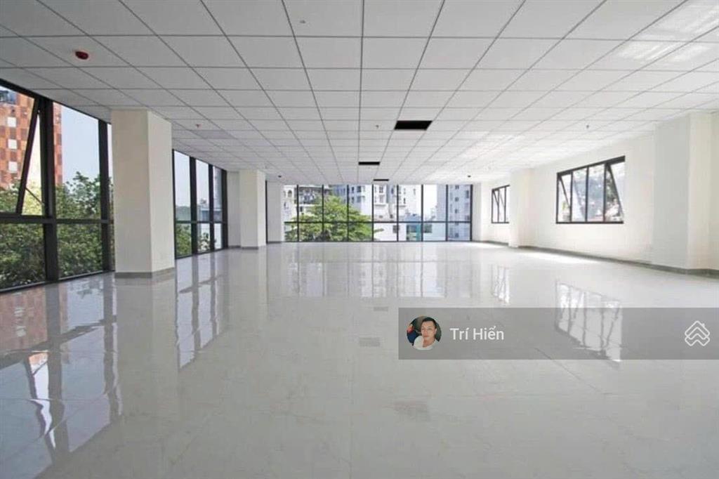 Cho thuê nhà mặt phố trần nhân tông 72m2 x 5 tầng, mt 6m, pccc, nguyên căn, thang máy. giá 40tr