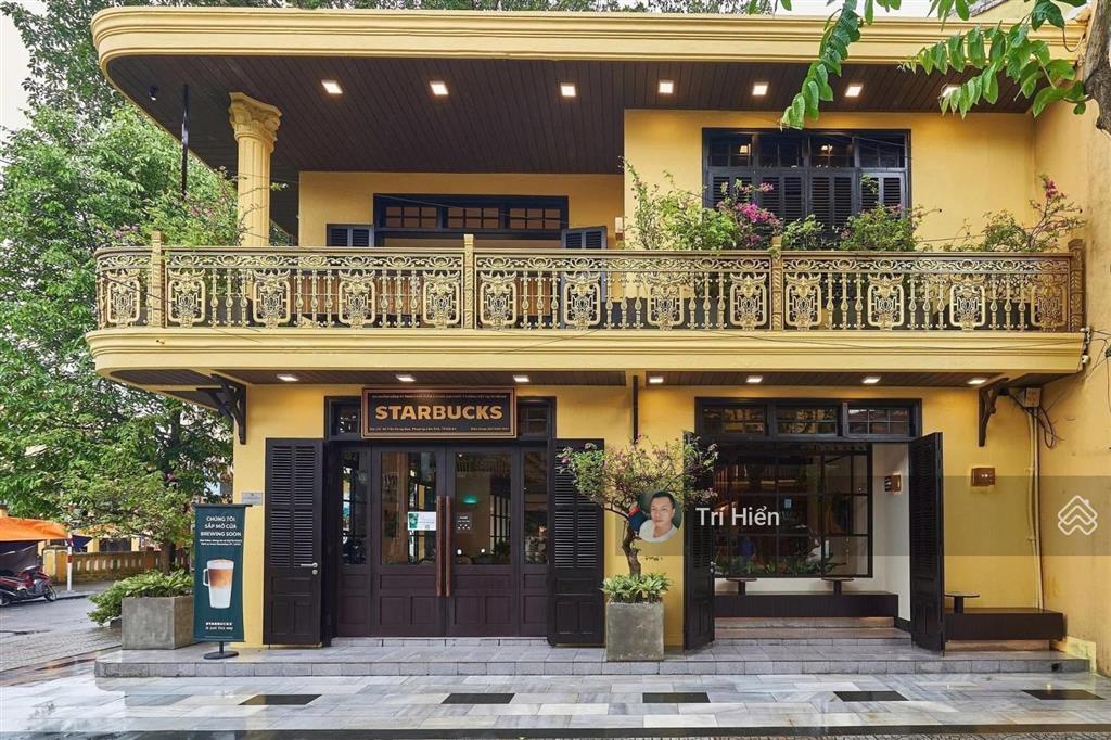Cho thuê biệt thự sân vườn phố bùi thị xuân 420m2 x 3 tầng, mt 18m, nguyên căn.  0974 557 ***