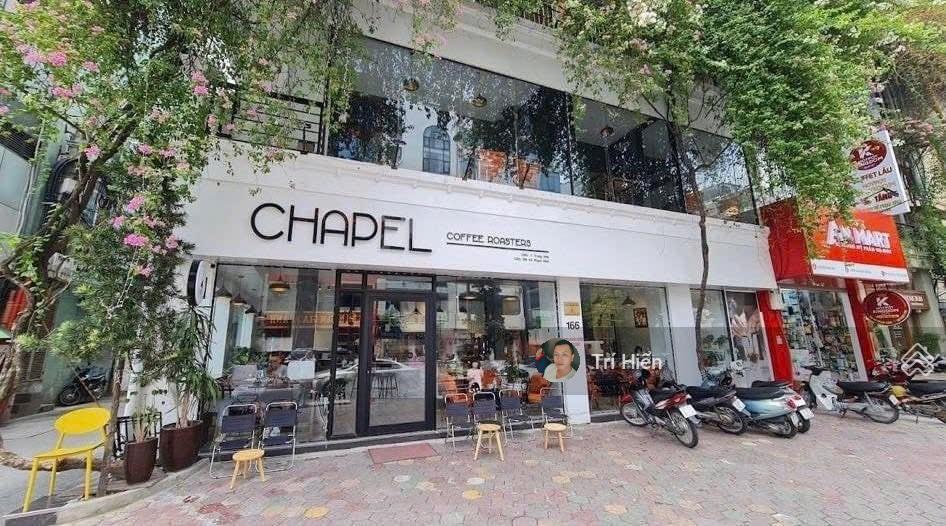 Cho thuê biệt thự sân vườn phố bùi thị xuân 420m2 x 3 tầng, mt 18m, nguyên căn.  0974 557 ***