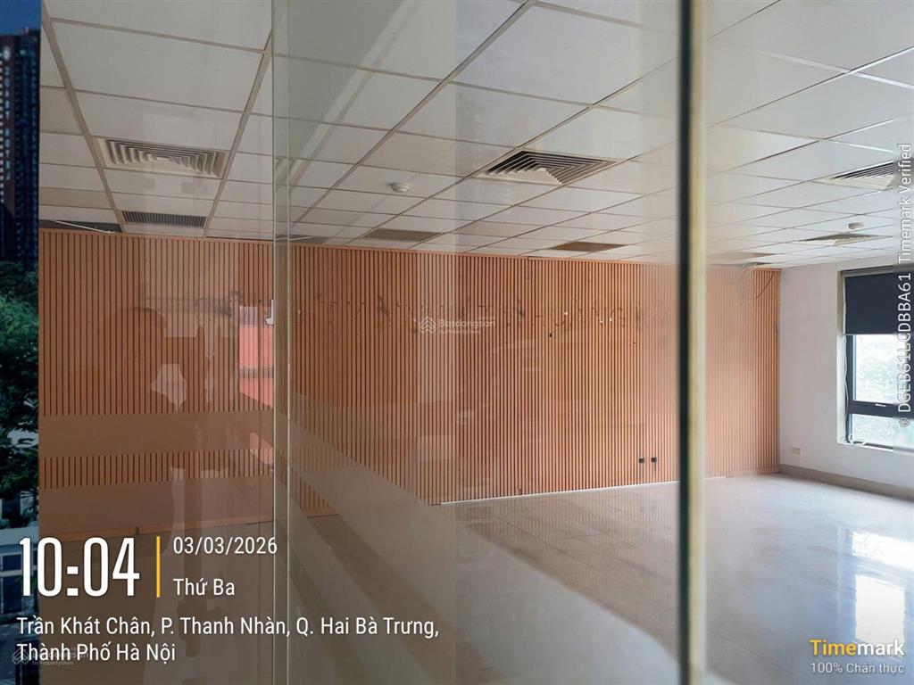 Cho thuê sàn văn phòng mp trần khát chân 130m2, mt 10m, có hầm, thang máy.  0974 557 ***
