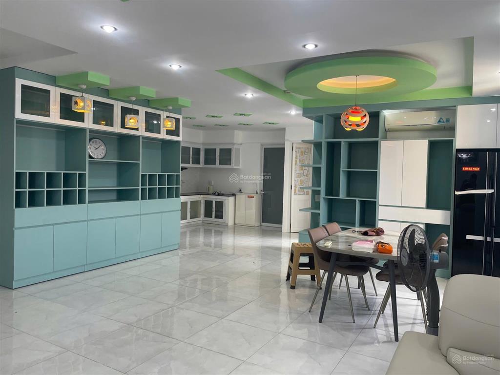 Tôi bán gấp căn hộ petroland 2pn giá rẻ nhất khu vực giá 3tỷ190