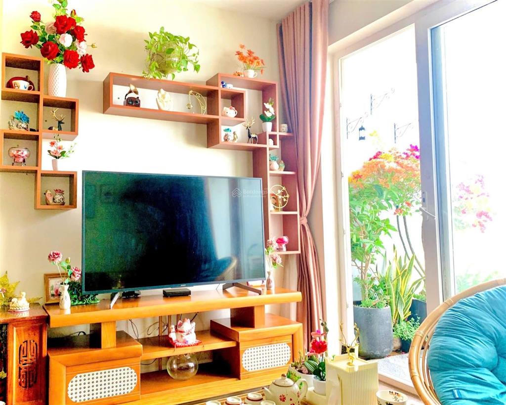 Cho thuê gấp cc thủ thiêm star 10 triệu, 87m2, 2pn, đầy đủ tiện nghi ở q2, hcm