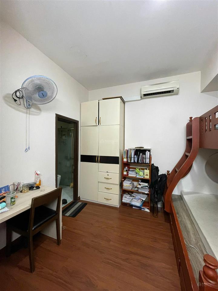 Bán cc petroland q2, giá siêu hời 3,6 tỷ, 80m2, 2pn, 2wc