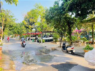 Bán lô đất view kênh chúc động rộng tới 7m không gian sống chill, thoáng mát