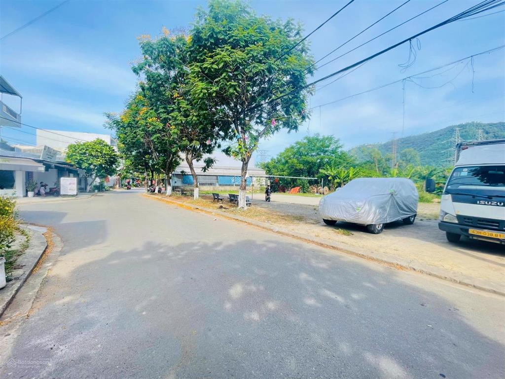 Cần bán lô đất đẹp mt sử huy nhan  dt khủng 140m, ngang 7m