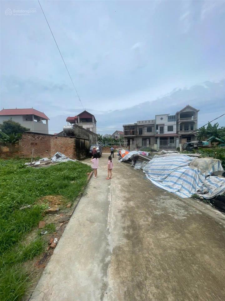 Em bán 83,6m2 yên tàng, bắc phú, sóc sơn