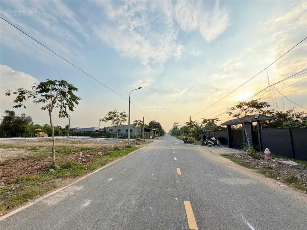 Em cần bán gấp lô góc 3 mặt tiền đường view trực tiếp sông đồng nai