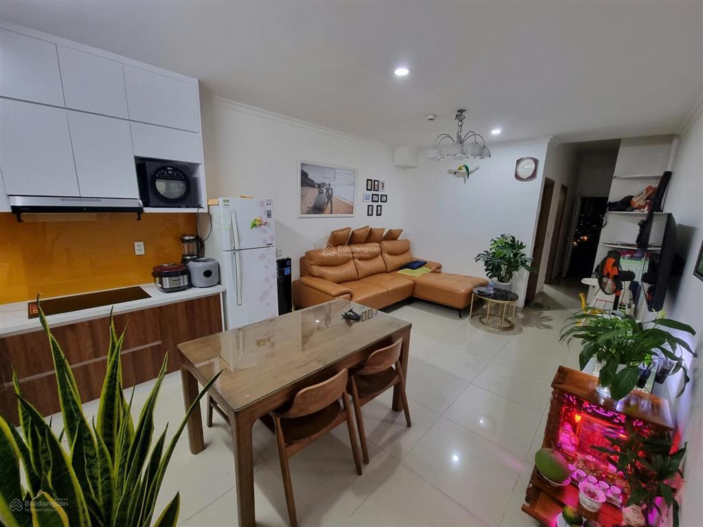 Bán căn 1 pn green town  sổ hồng  2,2 tỷ  view thành phố