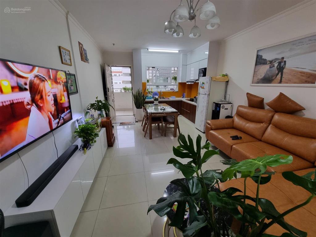 Bán căn 1 pn green town  sổ hồng  2,2 tỷ  view thành phố