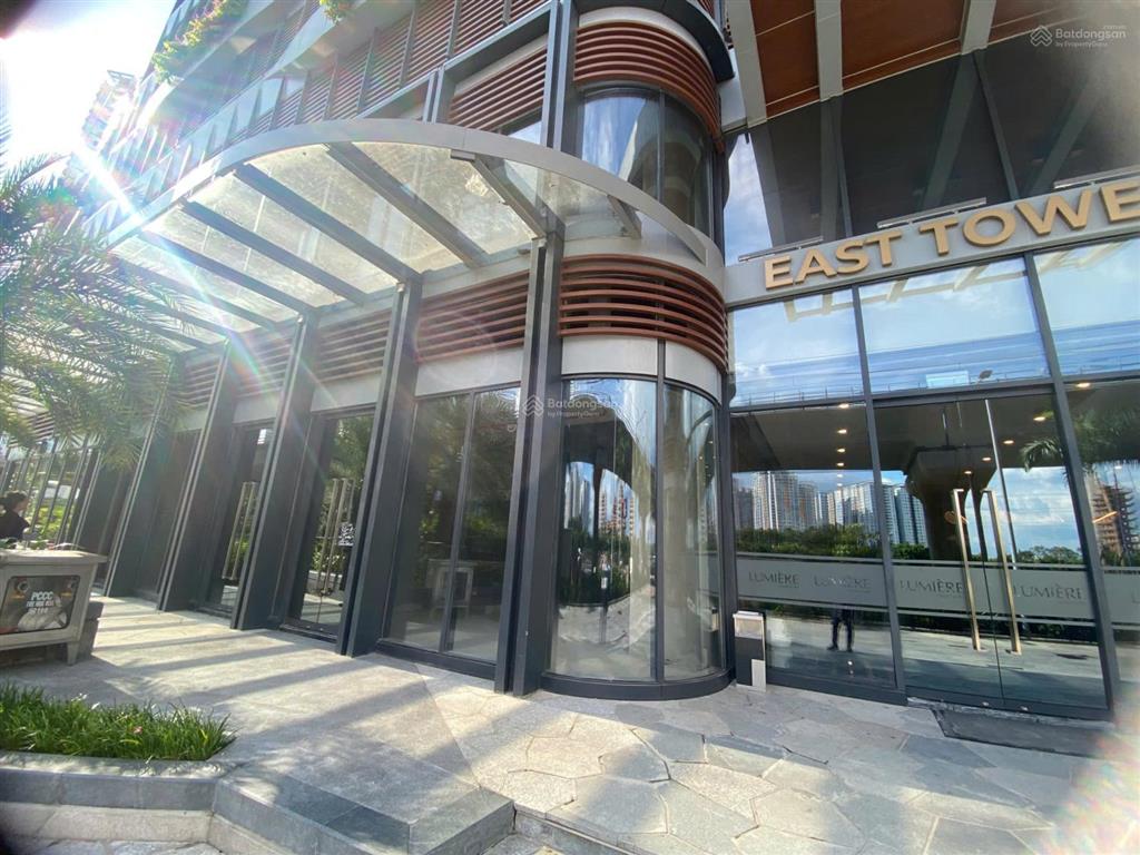 Lumière riverside  cho thuê shophouse kinh doanh tại lumière riverside.  0908 124 ***  mr. quý