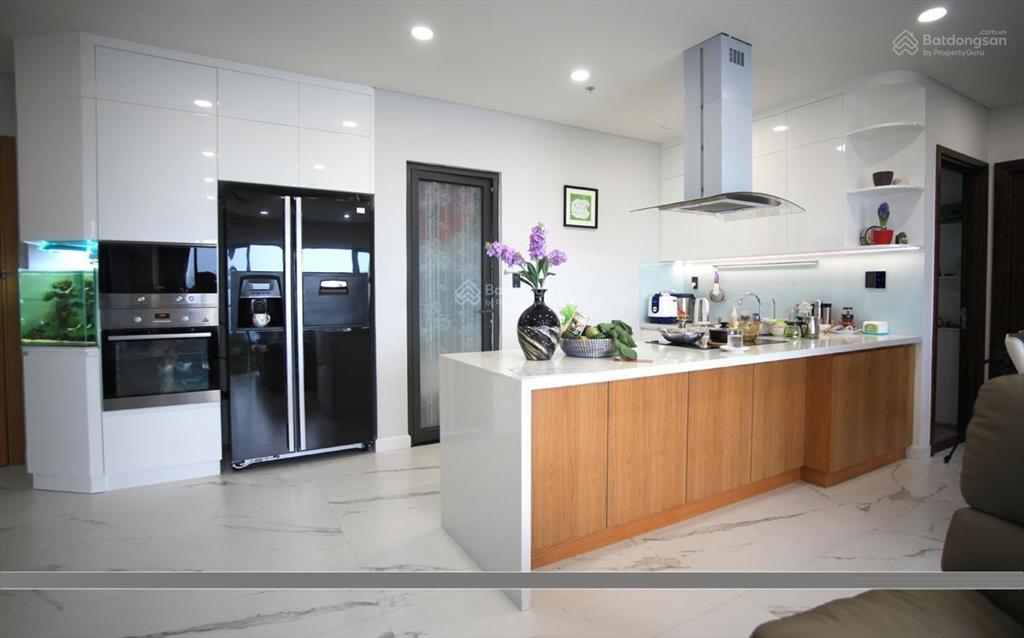 Bán căn hộ chung cư res 11, quận 11, 84m2, 2pn, căn góc, giá 5.7 tỷ, sổ hồng.