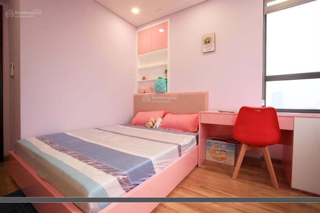 Bán căn hộ chung cư res 11, quận 11, 84m2, 2pn, căn góc, giá 5.7 tỷ, sổ hồng.
