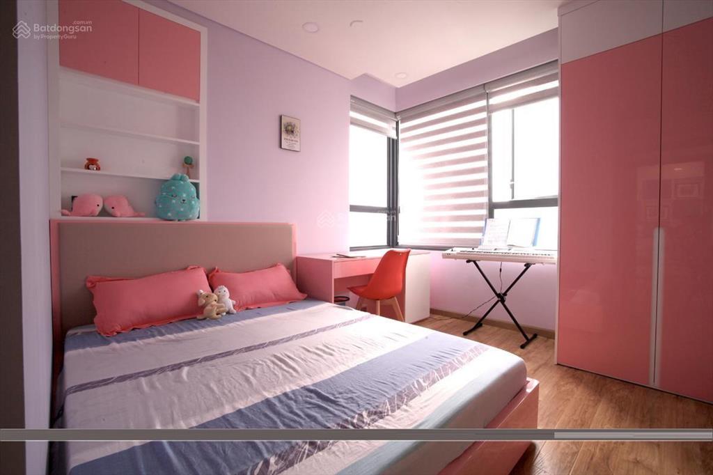 Bán căn hộ chung cư res 11, quận 11, 84m2, 2pn, căn góc, giá 5.7 tỷ, sổ hồng.