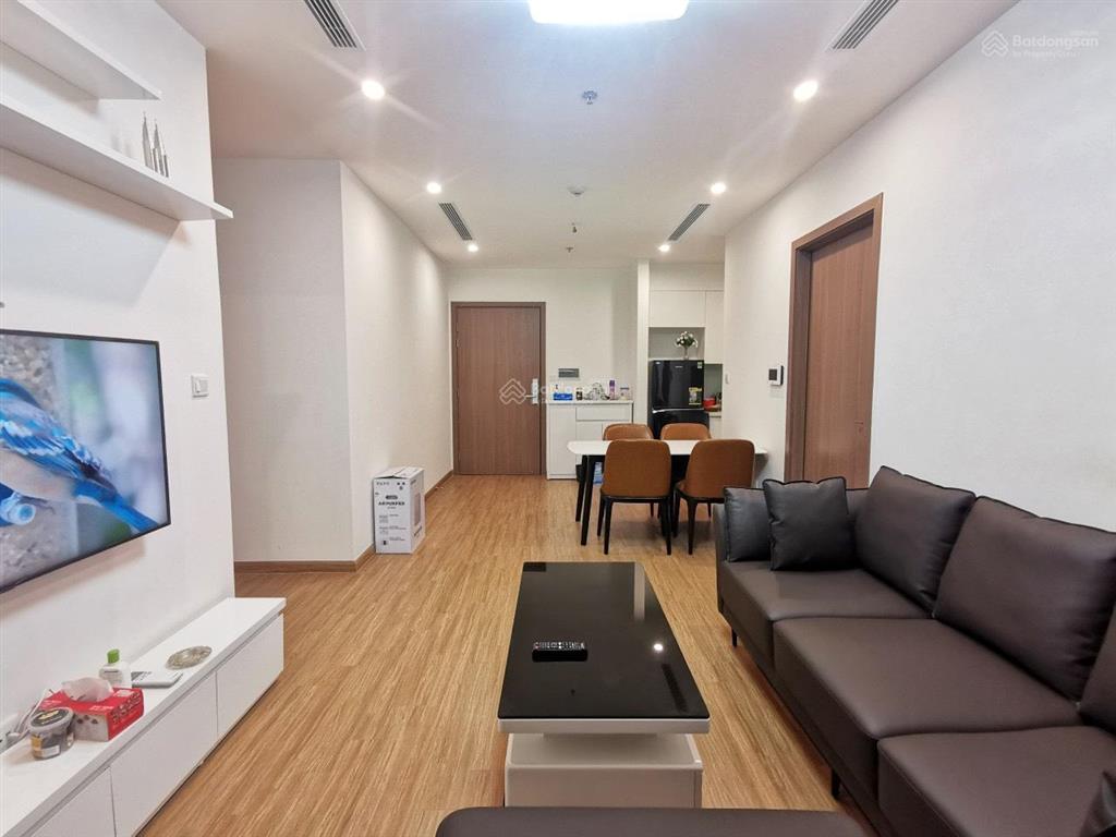 Thăng long n01. bán căn 3 ngủ 112m2 tầng trung full nội thất đẹp, sẵn sổ, có slot ô tô, giá 8,3 tỷ