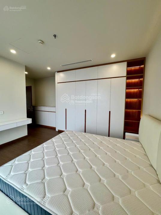 Bán căn hộ cc vinhomes d'capitale, 9,6 tỷ, 68m2, 2pn, 2wc, bắc, nam, nhiều tiện ích