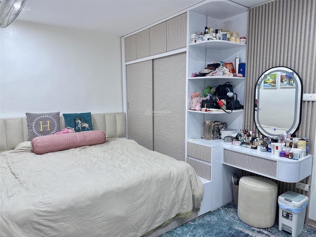Chính chủ bán nhà riêng ngã tư bạch mai  thanh nhàn. nhà đẹp đủ đồ, ở ngay.