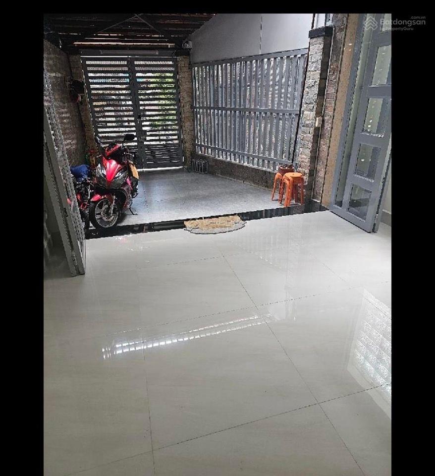 Tặng full nội thất. nhà hẻm 666. giá 17.5 tỷ. đường 3.2. p14. q10