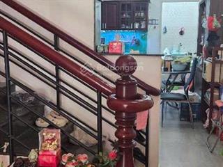 Bán gấp nhà kdc bình phú. p10.q6. giá 8.2 tỷ