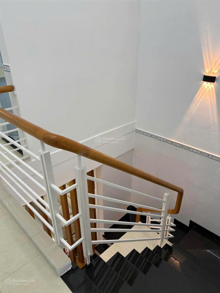 Bán nhà sổ hồng riêng  xã thới tam thôn, hóc môn giá 4.28 tỷ