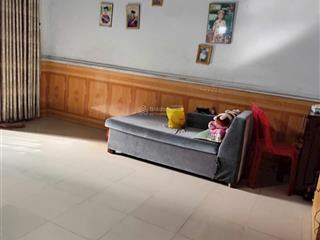 Gày 24/12 gấp bán  giảm sâu 300 triệu  giá mới chỉ 3.28 tỷ  nhà mặt tiền trung đông 1