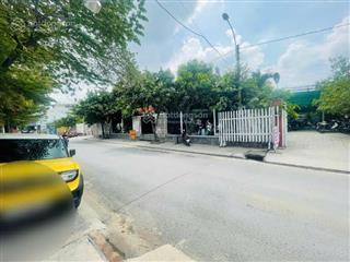 Bán nhà vườn hơn 1050m2 vấp mặt tiền đường 10m dòng tiền 40tr/1 tháng giá có 21tr/m2. giá 22 tỷ