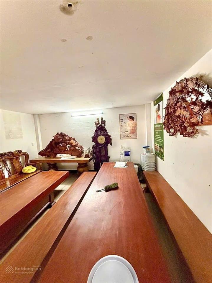 Tài sản mặt tiền hiếm  đường đặng thúc vịnh ngang 10m dòng tiền 600tr/năm