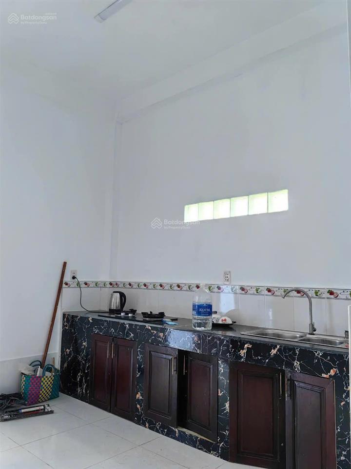 Nhà 2 tầng  gần mặt tiền trần thị bốc  81m  ô tô đỗ cửa  chỉ 4 tỷ