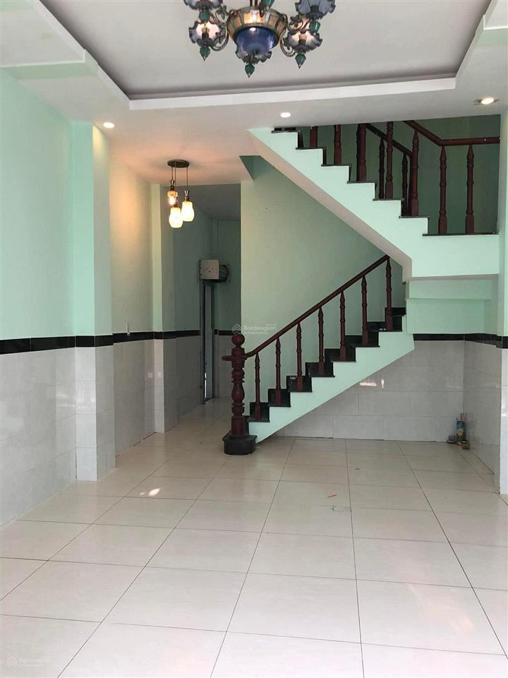 Chủ đi định cư bán gấp nhà + dòng tiền ổn định đặng thúc vịnh, hóc môn giá chỉ 4.2 tỷ.