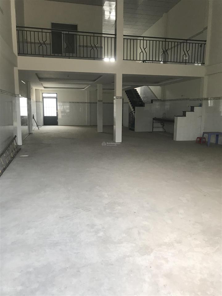 Cho thuê kho xưởng đường 1a vĩnh lộc bình chánh diện tích  8 x 40 ( có gác lửng 1 p) giá 25tr