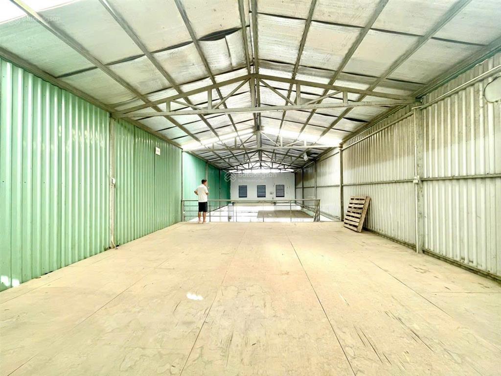 Cho thuê kho xưởng đường tây lân, bình tân diện tích 7 x 30 (1 gác lửng) 350 m2 giá 20tr