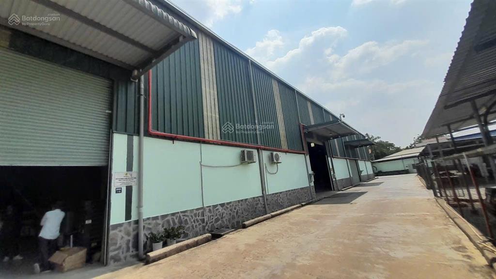 Cho thuê kho xưởng đường ql1a , tân thới nhất q12 diện tích  1270m2 giá  105 tr dg xe công 24h