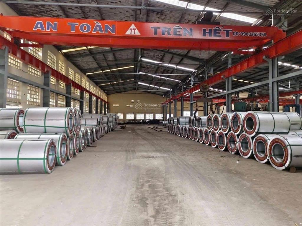 Cho thuê kho xưởng dg quốc lộ 1a bình hưng hoà bình tân dt 1500 m2 giá 135tr có cẩu trục 1030 tấn