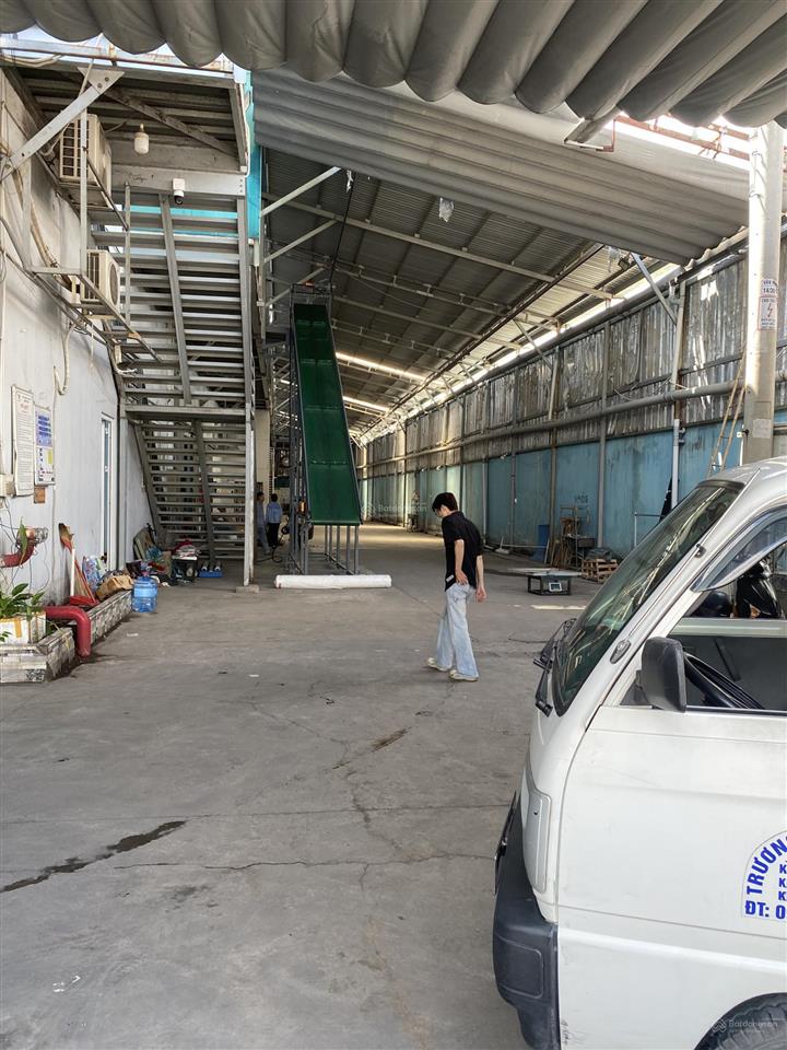 Cho thuê kho xưởng tân thới nhất 8 quận 12 dt xưởng 1 trệt 1 lầu 2300m² sân 800m² giá 250tr pccc