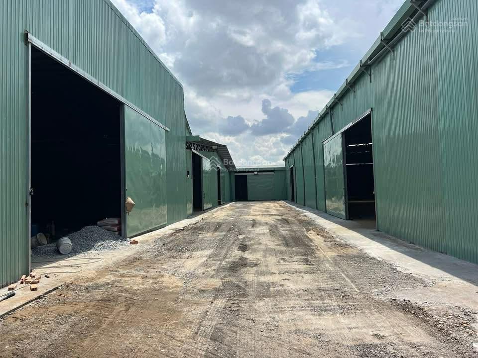 Cho thuê kho xưởng đg mã lò bình tân, diện tích 500 m2, giá 55 tr, pccc vách tường, đg xe công đêm