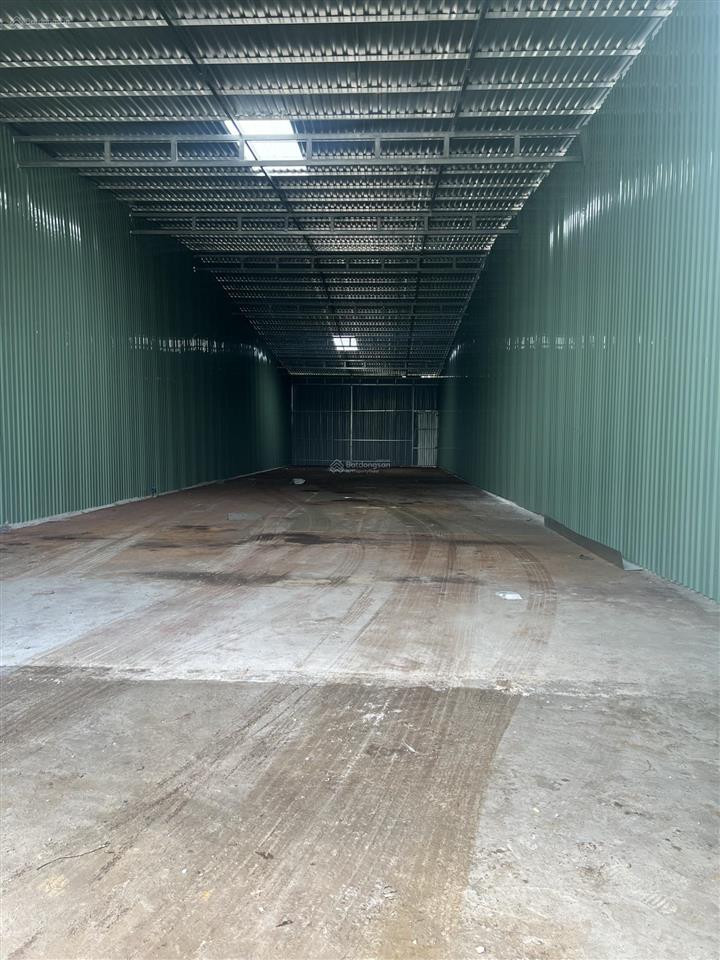 Cho thuê kho xưởng đg kênh 19/5 sơn kỳ tân phú. diện tích 200 m giá 15tr (chưa vat) pccc vách