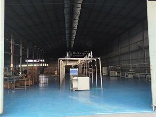 Cho thuê nhà xưởng đường mỹ hạnh, xã mỹ hạnh,long an diện tích 6700 m2 nhà xưởng 3000m2 giá 200 tr