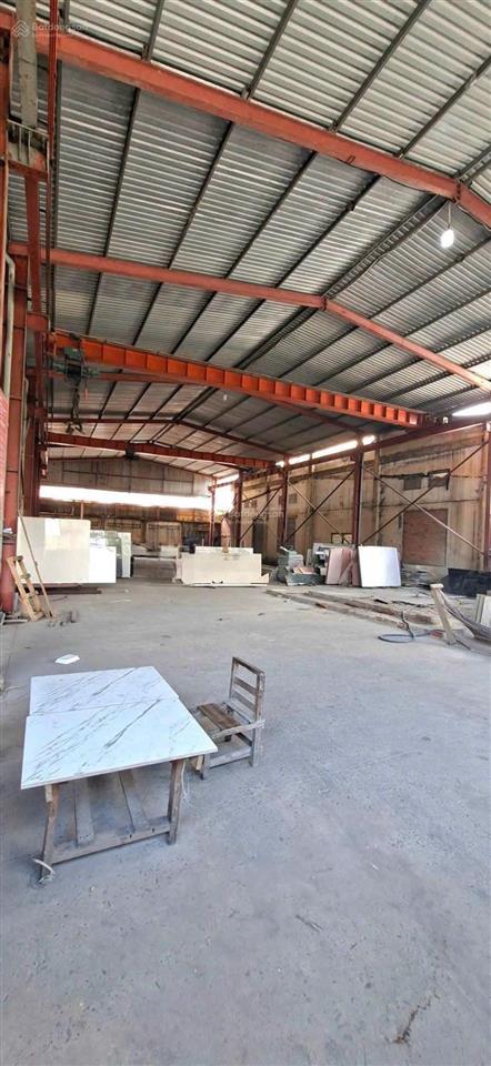 Cho thuê kho xưởng 1/ dg quốc lộ 1a tân thới nhất quận 12 diện tích 1000 m2 giá 66tr đường xe công