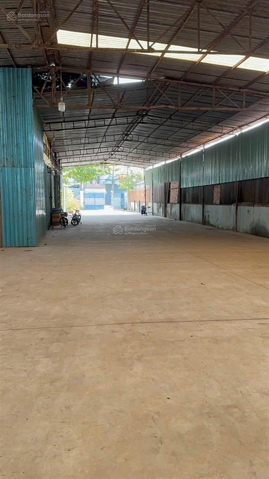 Cho thuê kho xưởng dg bùi thanh khiết tân nhựt bình chánh diện tích 1000 m2 giá 50tr dg xe công 40f