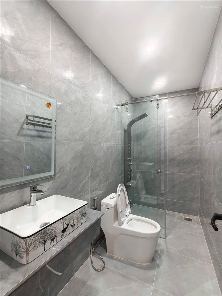 Ngộp mới nhận 1 tỷ 960 căn 1 trệt 2 lầu vị trí đẹp ngay chợ mỹ phước 3