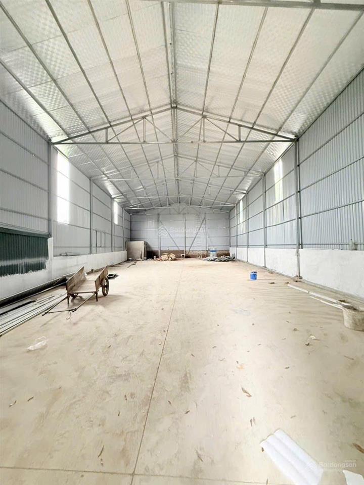 Cho thuê 500m2 nhà xưởng có đầy đủ pccc vòng ngoài phù hợp dn vốn fdi