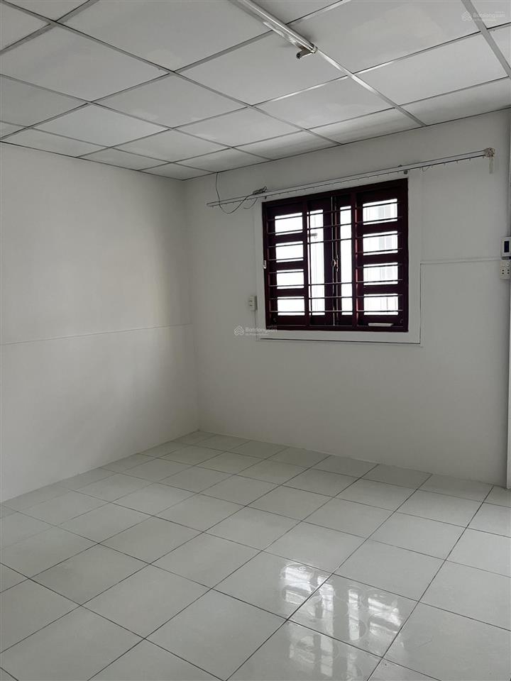 Cho thuê nhà nguyên căn đường đỗ quang đẩu, quận 1