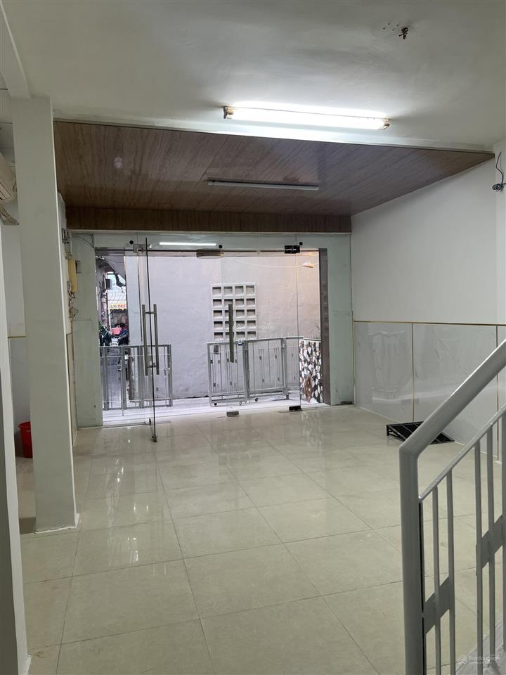 Cho thuê nhà nguyên căn đường đỗ quang đẩu, quận 1