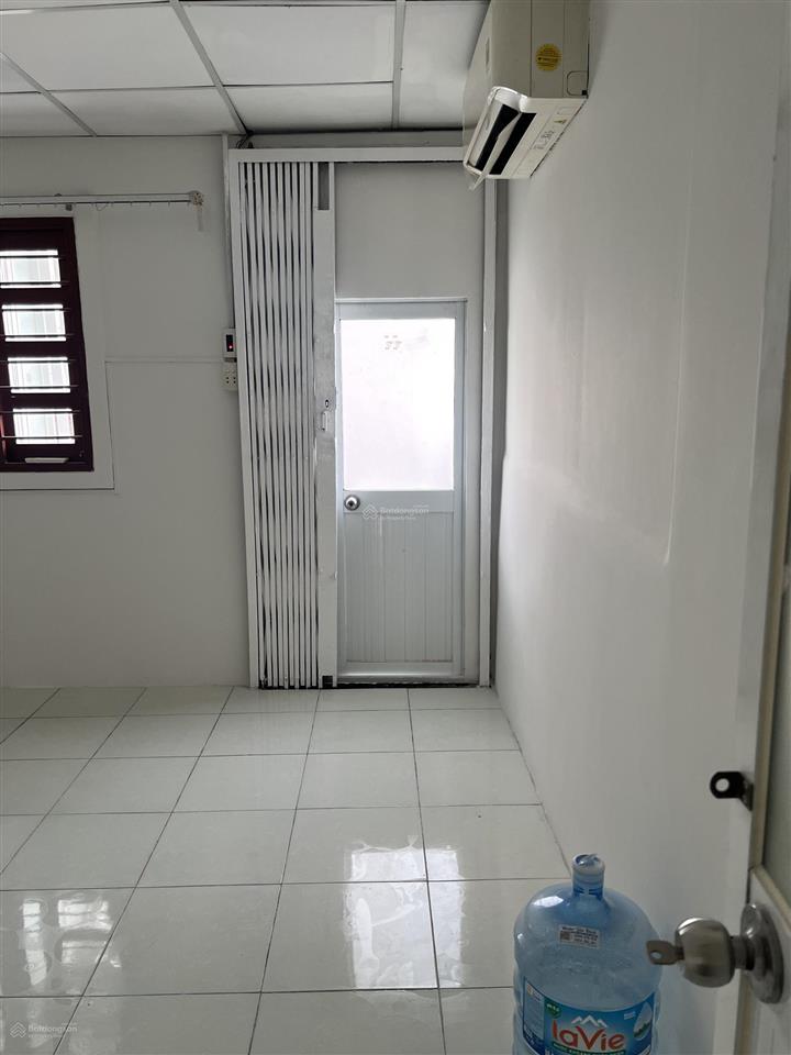Cho thuê nhà nguyên căn đường đỗ quang đẩu, quận 1