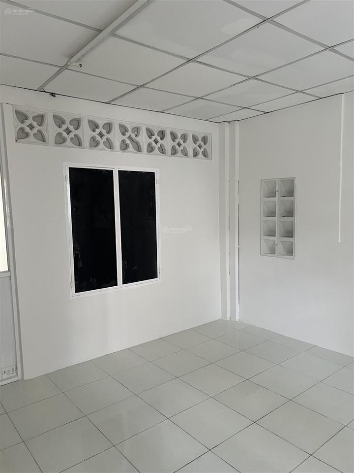 Cho thuê nhà nguyên căn đường đỗ quang đẩu, quận 1